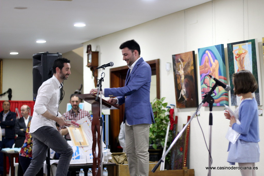 Entrega de premios a mejores expedientes y presentacion de Microrrelatos