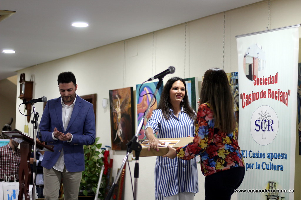 Entrega de premios a mejores expedientes y presentacion de Microrrelatos
