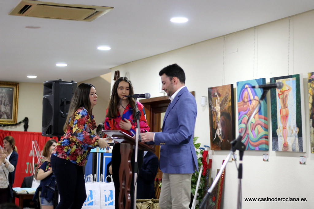 Entrega de premios a mejores expedientes y presentacion de Microrrelatos
