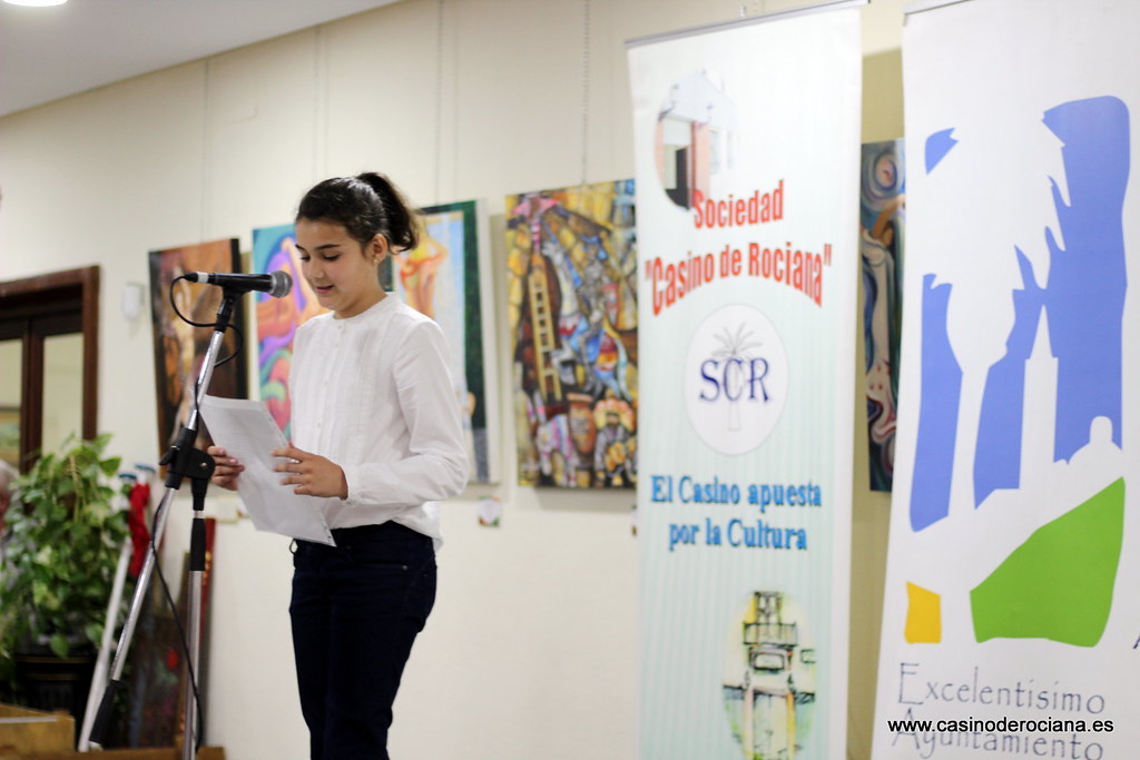 Entrega de premios a mejores expedientes y presentacion de Microrrelatos