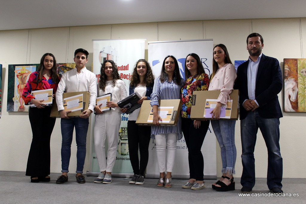Entrega de premios a mejores expedientes y presentacion de Microrrelatos