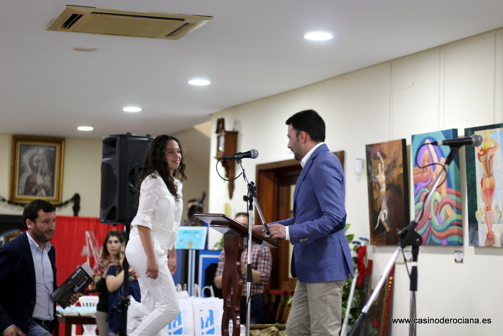 Entrega de premios a mejores expedientes y presentacion de Microrrelatos