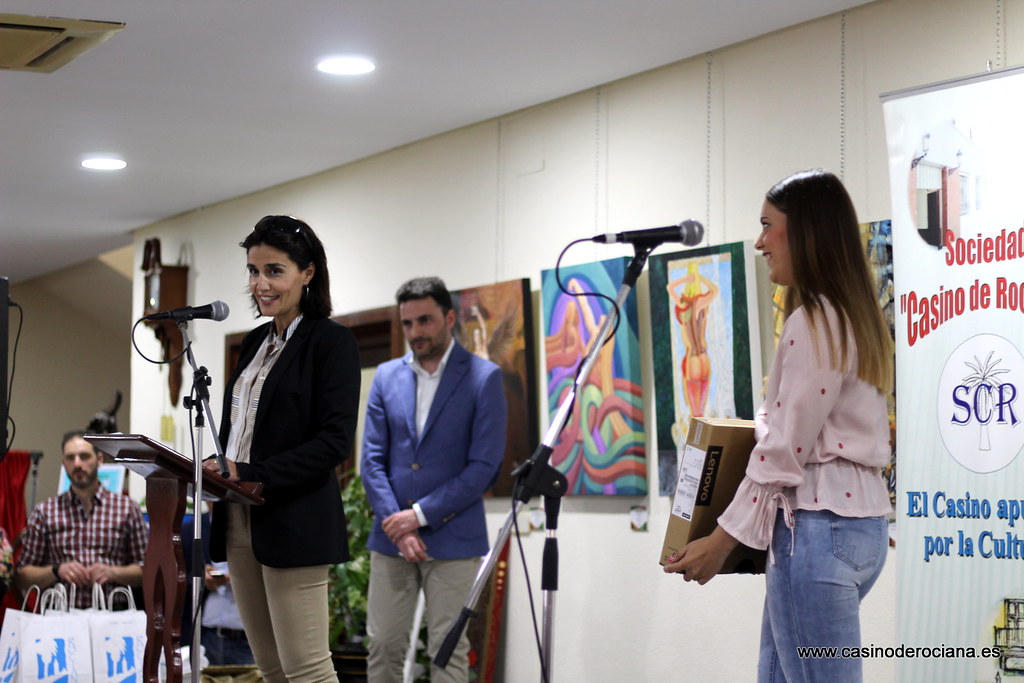 Entrega de premios a mejores expedientes y presentacion de Microrrelatos