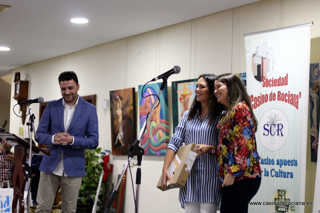 Entrega de premios a mejores expedientes y presentacion de Microrrelatos