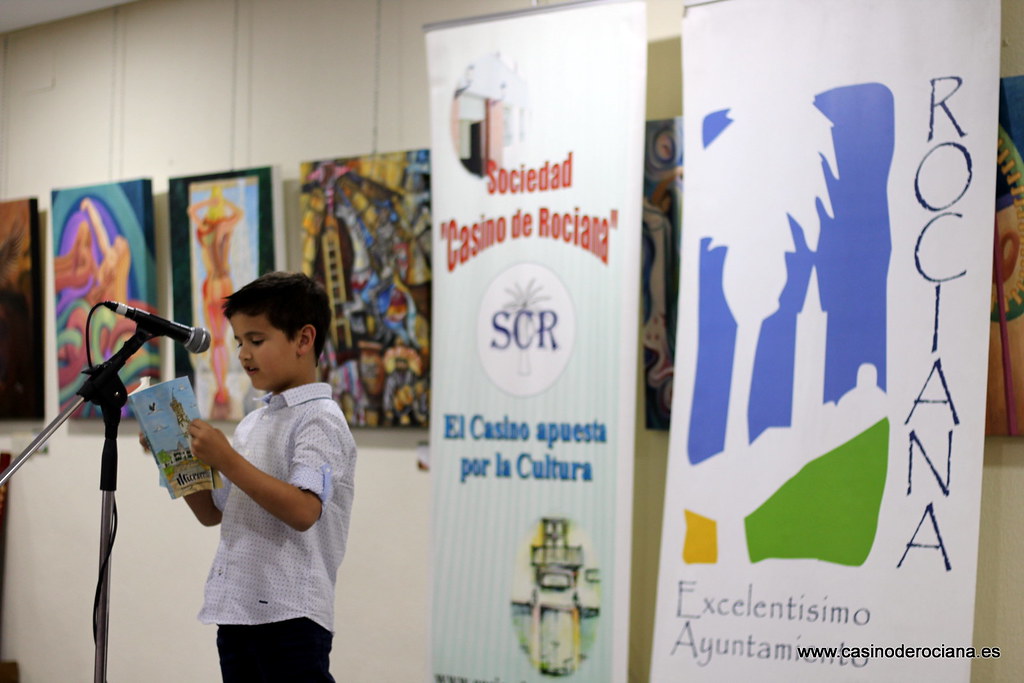 Entrega de premios a mejores expedientes y presentacion de Microrrelatos