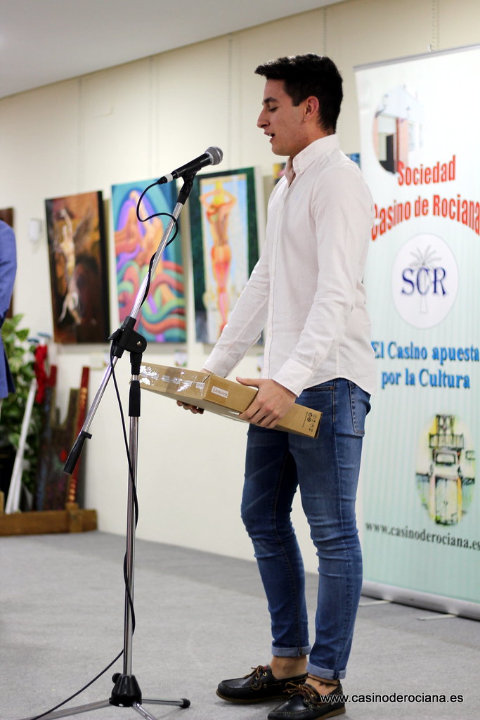 Entrega de premios a mejores expedientes y presentacion de Microrrelatos