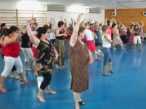 curso%2Bsevillanas%2Bjulio%2B2011 Clases de Sevillanas en el Casino de Rociana
